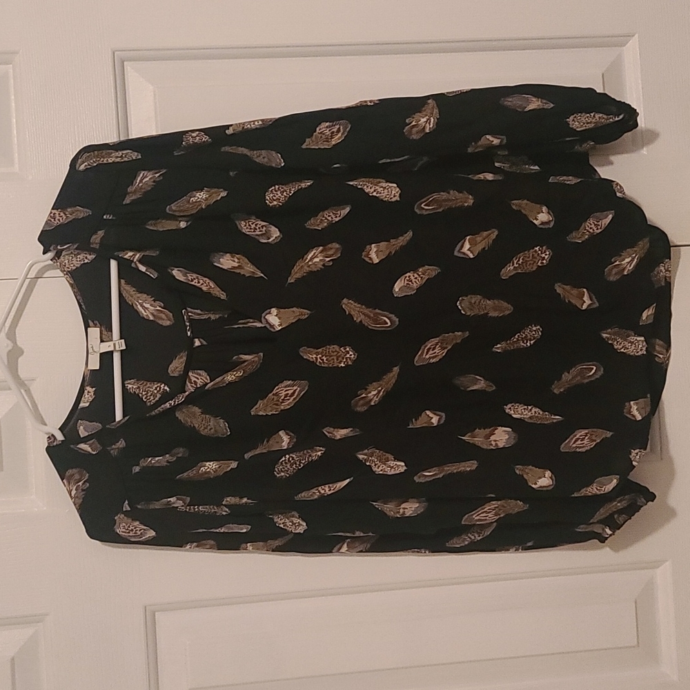 Joie women's blouse, Size Small, black with feather print